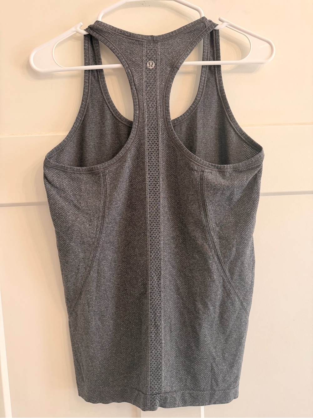 lululemon athletica Swiftly Tank Size 8, Dark Grey 🩶🩶🩶 - Picture 6 of 9